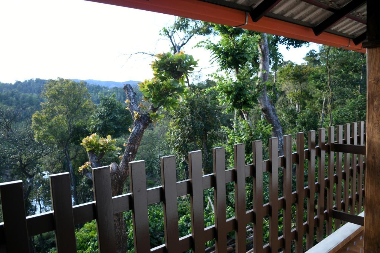 River View Guest House Мадикери Экстерьер фото