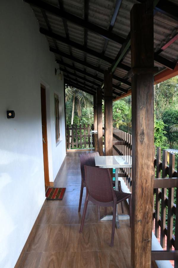 River View Guest House Мадикери Экстерьер фото